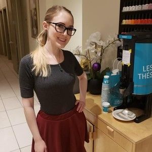 Meet your Posher, Karina